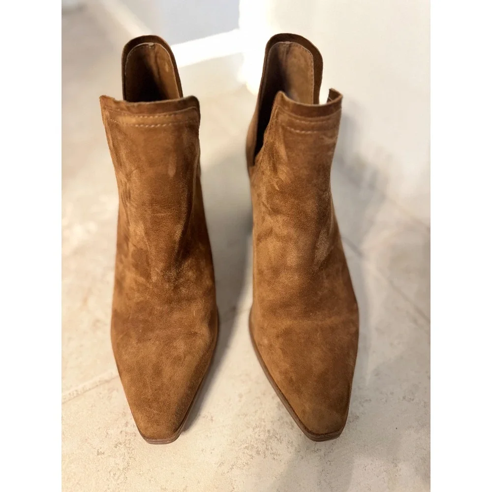Steve Madden HAVANNA Suede V-Cut Ankle Booties – Cognac Brown‎ – Size 7